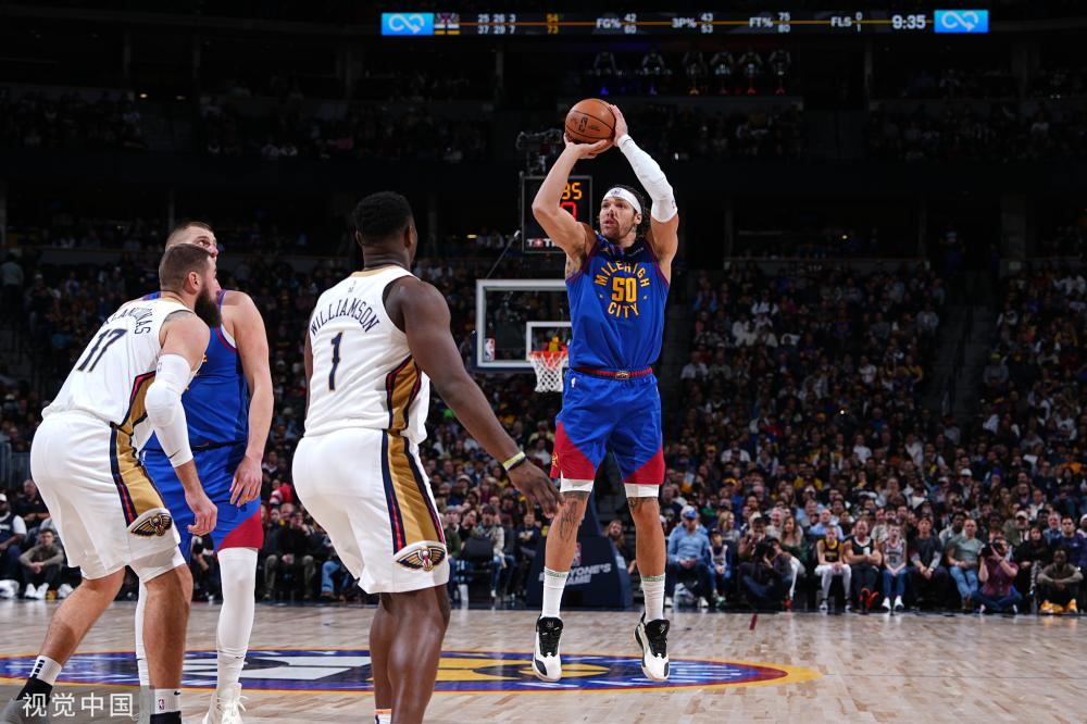 等待着与她 等待着与她