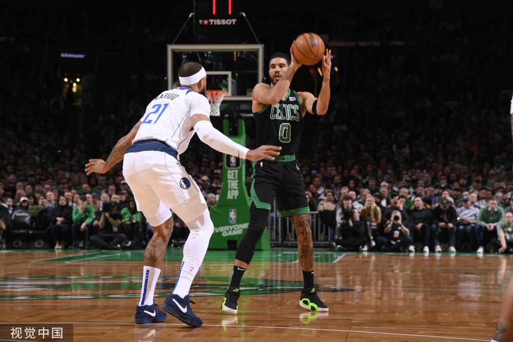 日本新星在 日本新星在